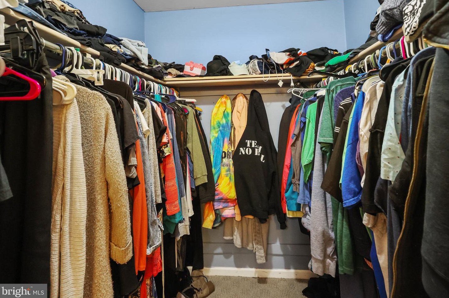 2 Elizabeth Ln, Southampton PA  18954-1011 exterior