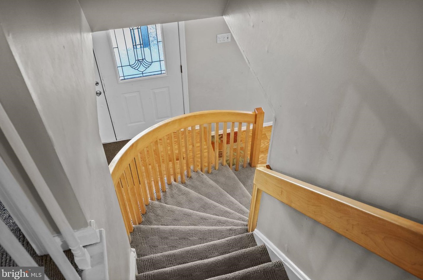 2 Elizabeth Ln, Southampton PA  18954-1011 exterior