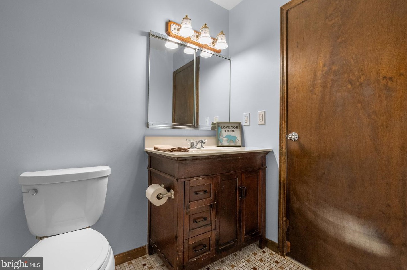 60 King Charles Ln, Upper Makefield PA  18940-2312 exterior