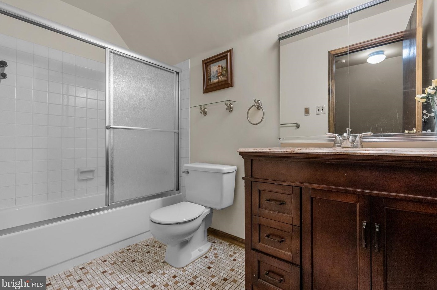 60 King Charles Ln, Upper Makefield PA  18940-2312 exterior