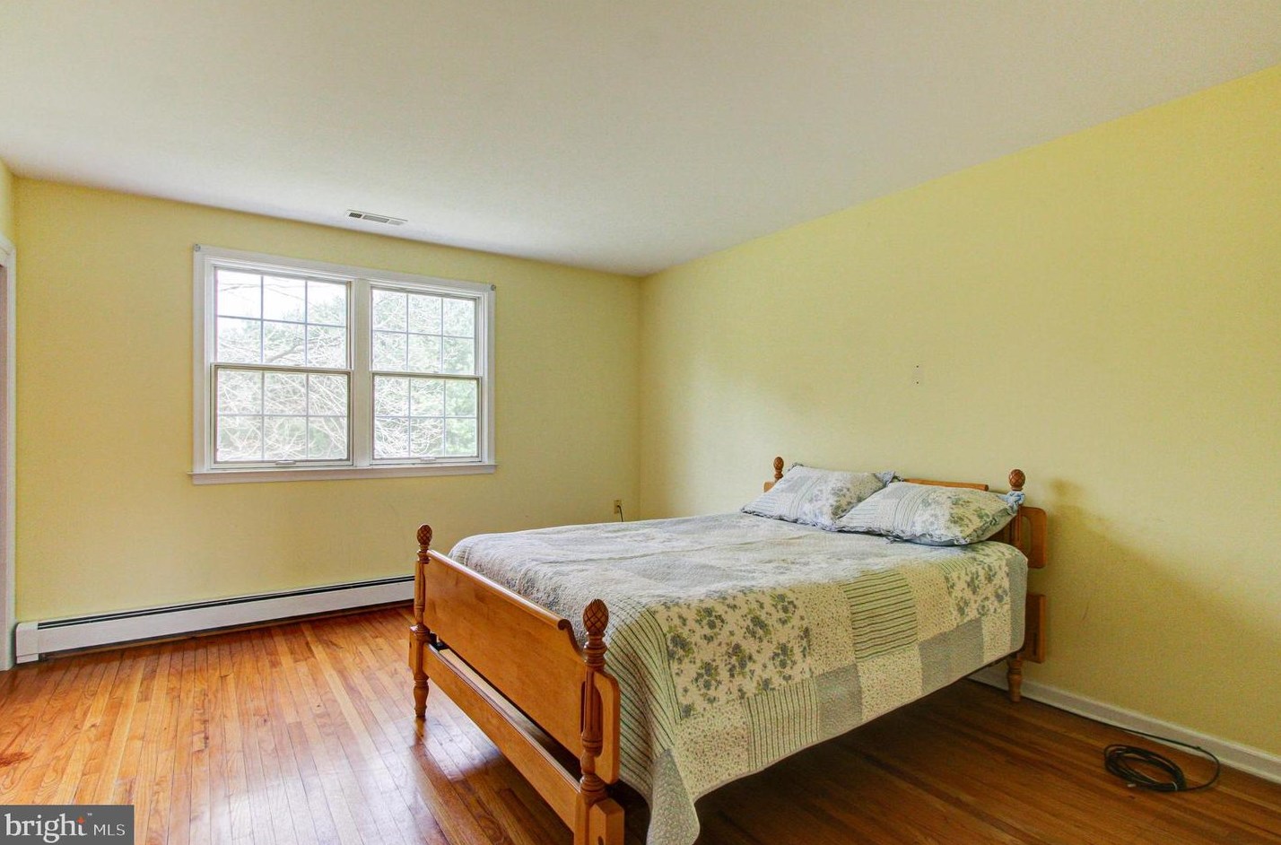 40 Pinevale Rd, Gardenville PA  18901-2120 exterior