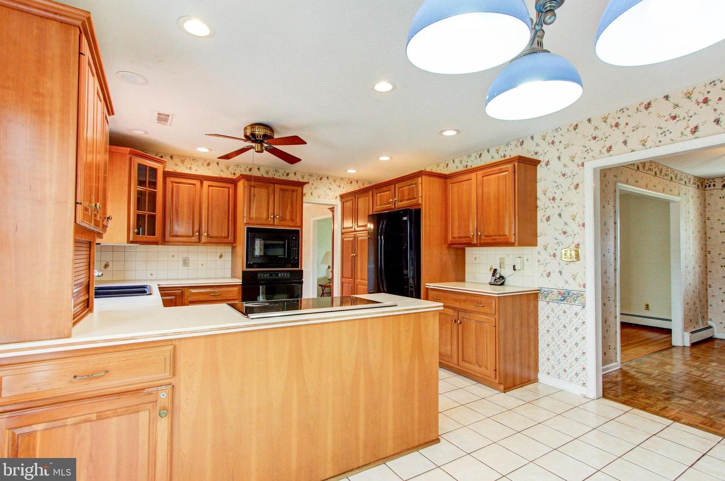 40 Pinevale Rd, Gardenville PA  18901-2120 exterior