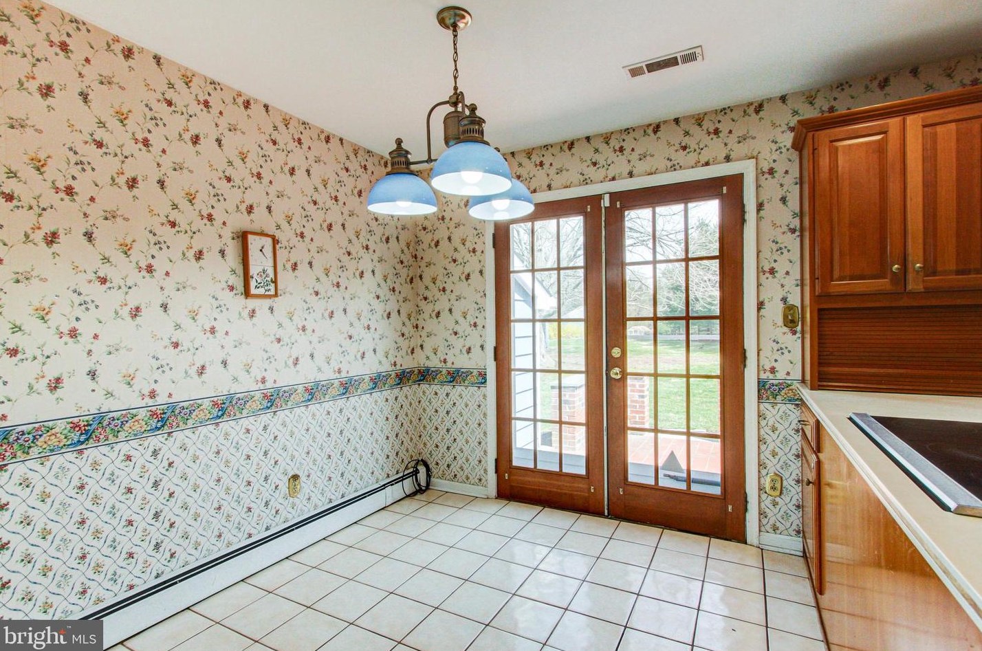 40 Pinevale Rd, Gardenville PA  18901-2120 exterior