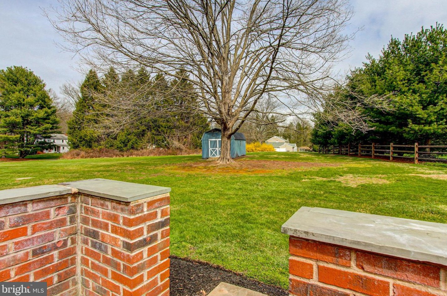 40 Pinevale Rd, Gardenville PA  18901-2120 exterior