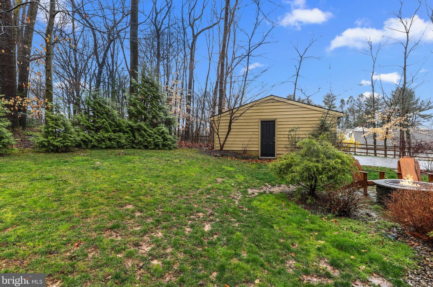 110 Windover Ln, Gardenville PA  18901-3220 exterior