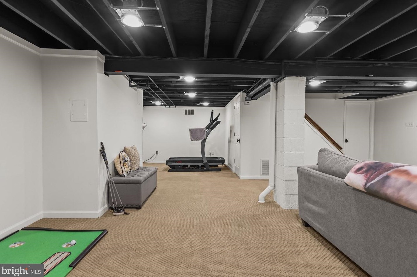 110 Windover Ln, Gardenville PA  18901-3220 exterior