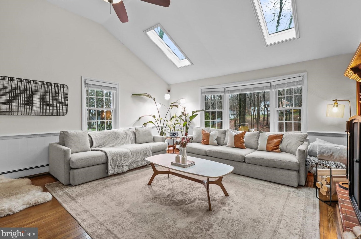 110 Windover Ln, Gardenville PA  18901-3220 exterior