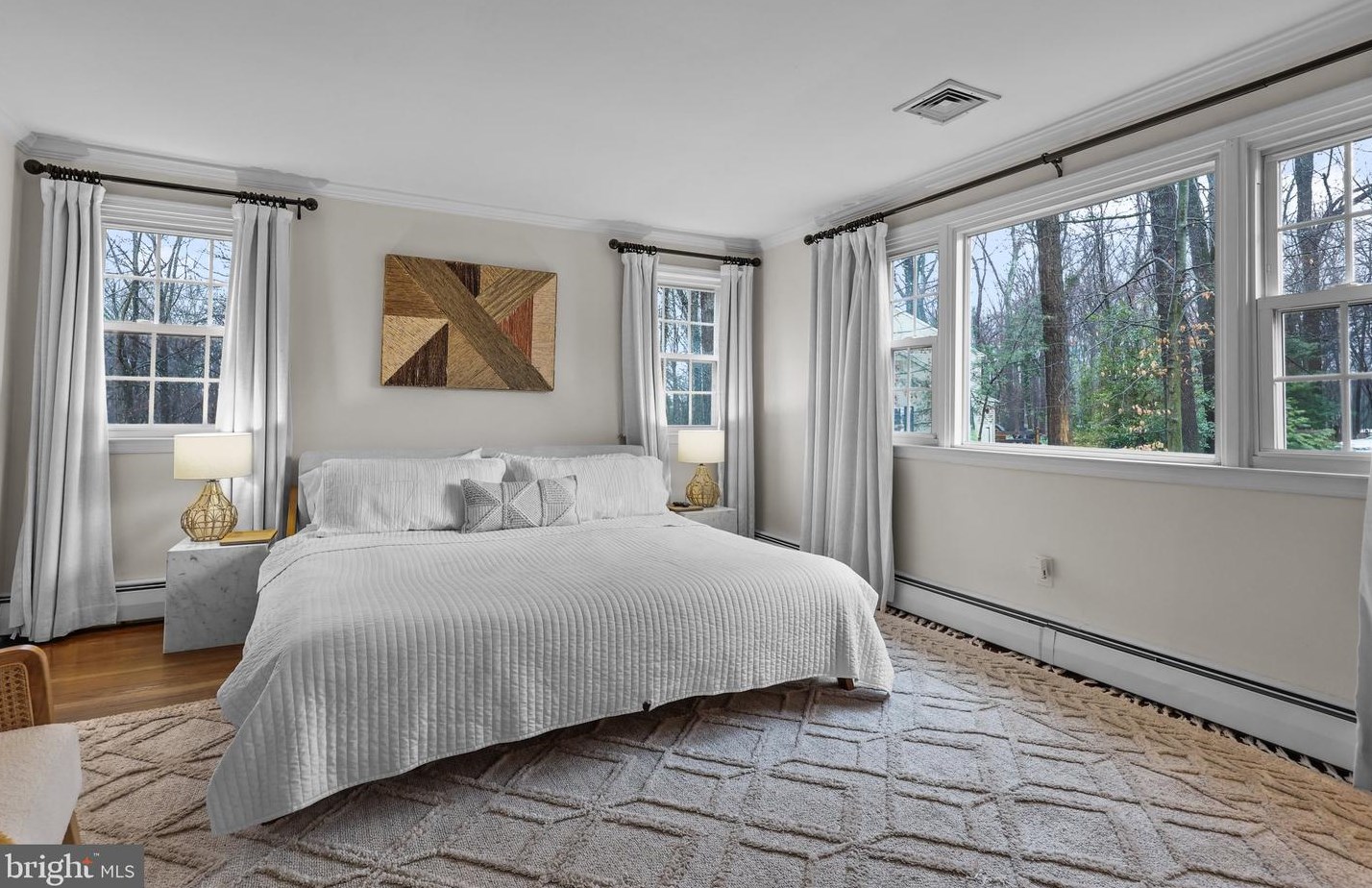 110 Windover Ln, Gardenville PA  18901-3220 exterior