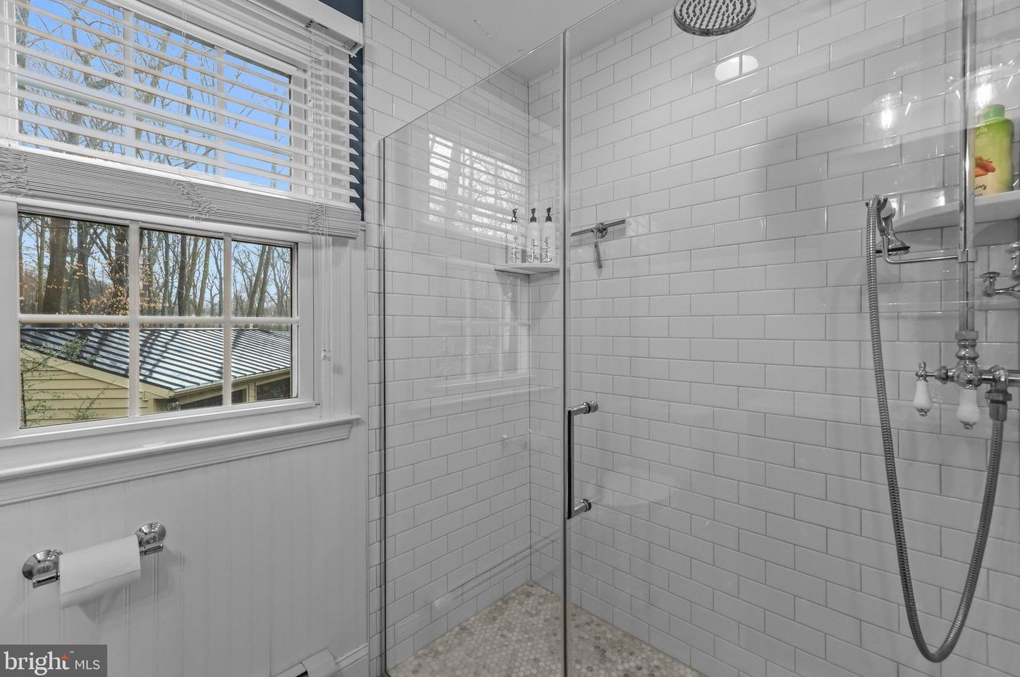 110 Windover Ln, Gardenville PA  18901-3220 exterior