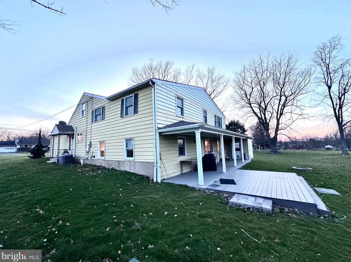 909 Callowhill Rd, Perkasie PA  18944-3310 exterior