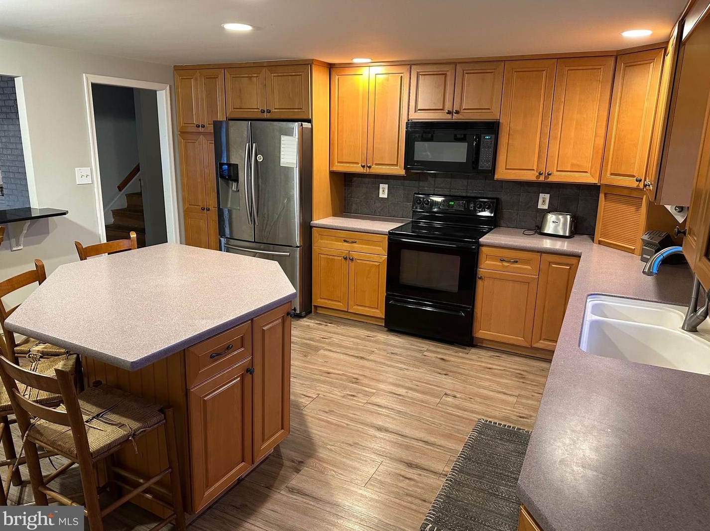 909 Callowhill Rd, Perkasie PA  18944-3310 exterior