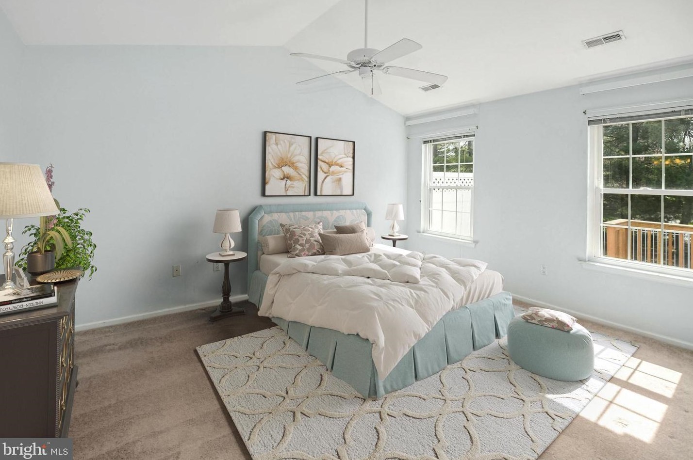 172 Progress Dr, Gardenville PA  18901-2562 exterior