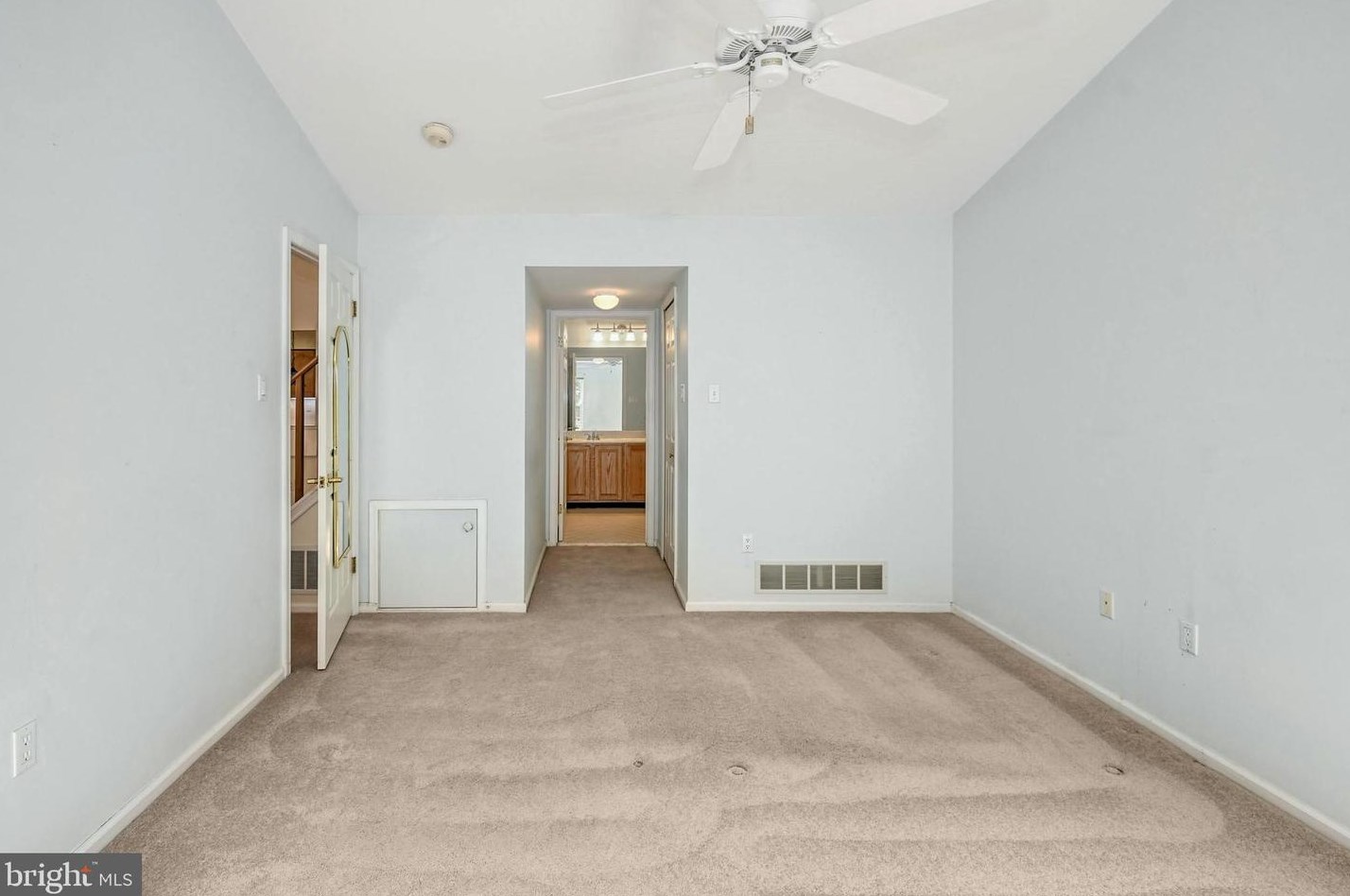 172 Progress Dr, Gardenville PA  18901-2562 exterior