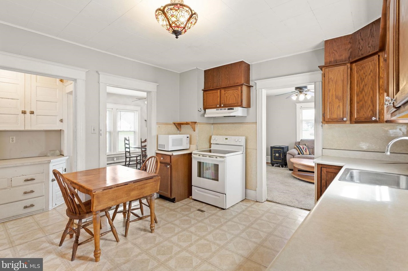 2860 Old Bethlehem Pike, Quakertown PA  18951-4025 exterior