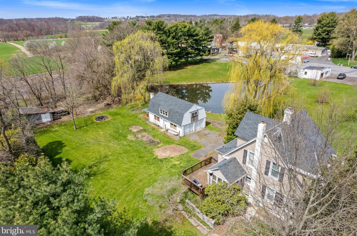 2860 Old Bethlehem Pike, Quakertown PA  18951-4025 exterior