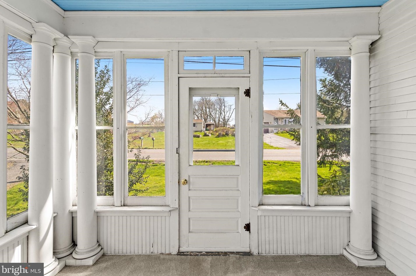 2860 Old Bethlehem Pike, Quakertown PA  18951-4025 exterior