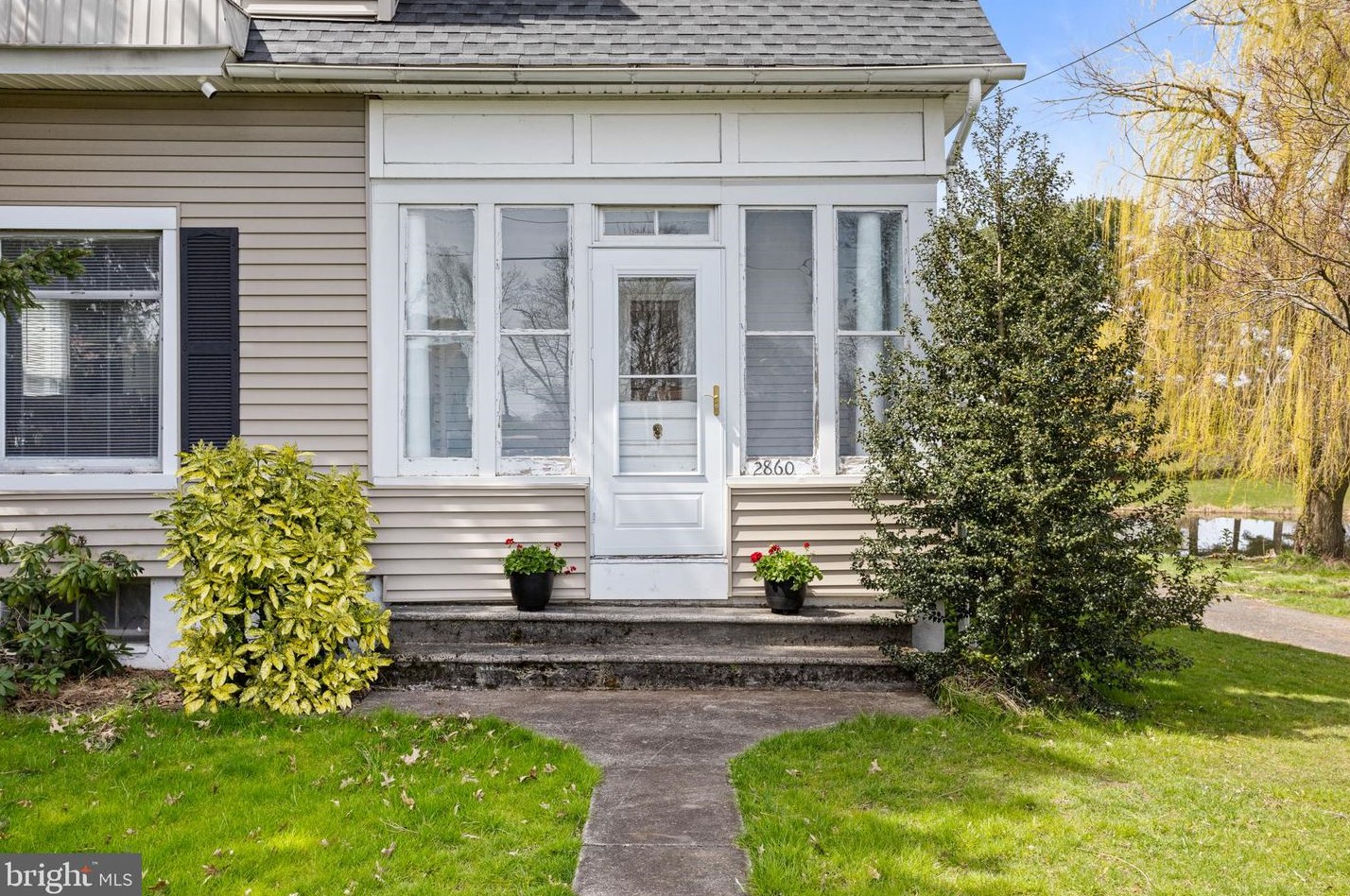 2860 Old Bethlehem Pike, Quakertown PA  18951-4025 exterior