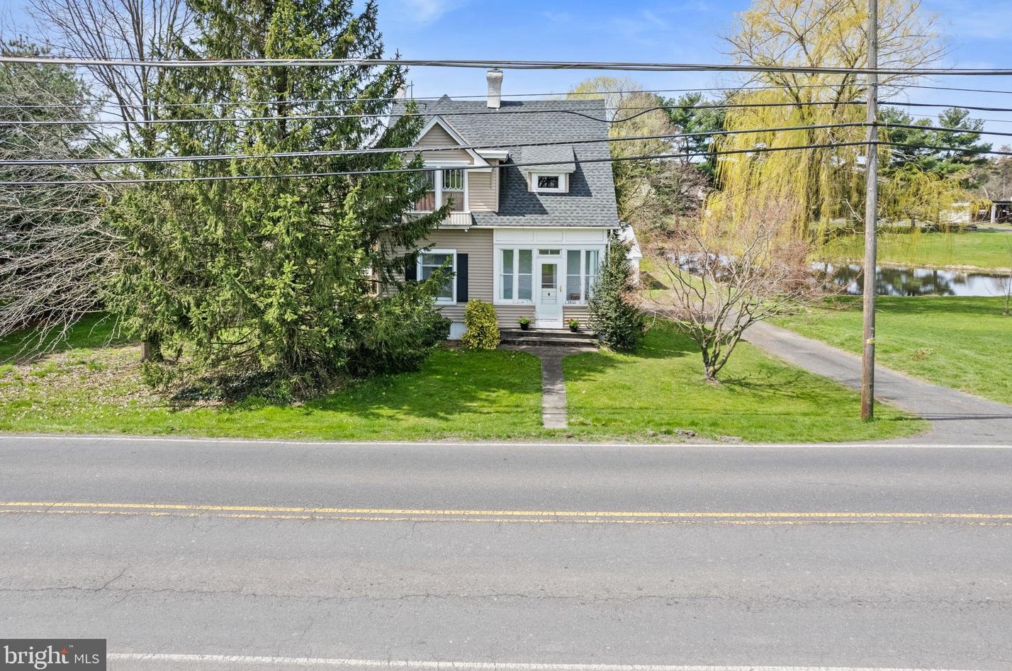 2860 Old Bethlehem Pike, Quakertown PA  18951-4025 exterior