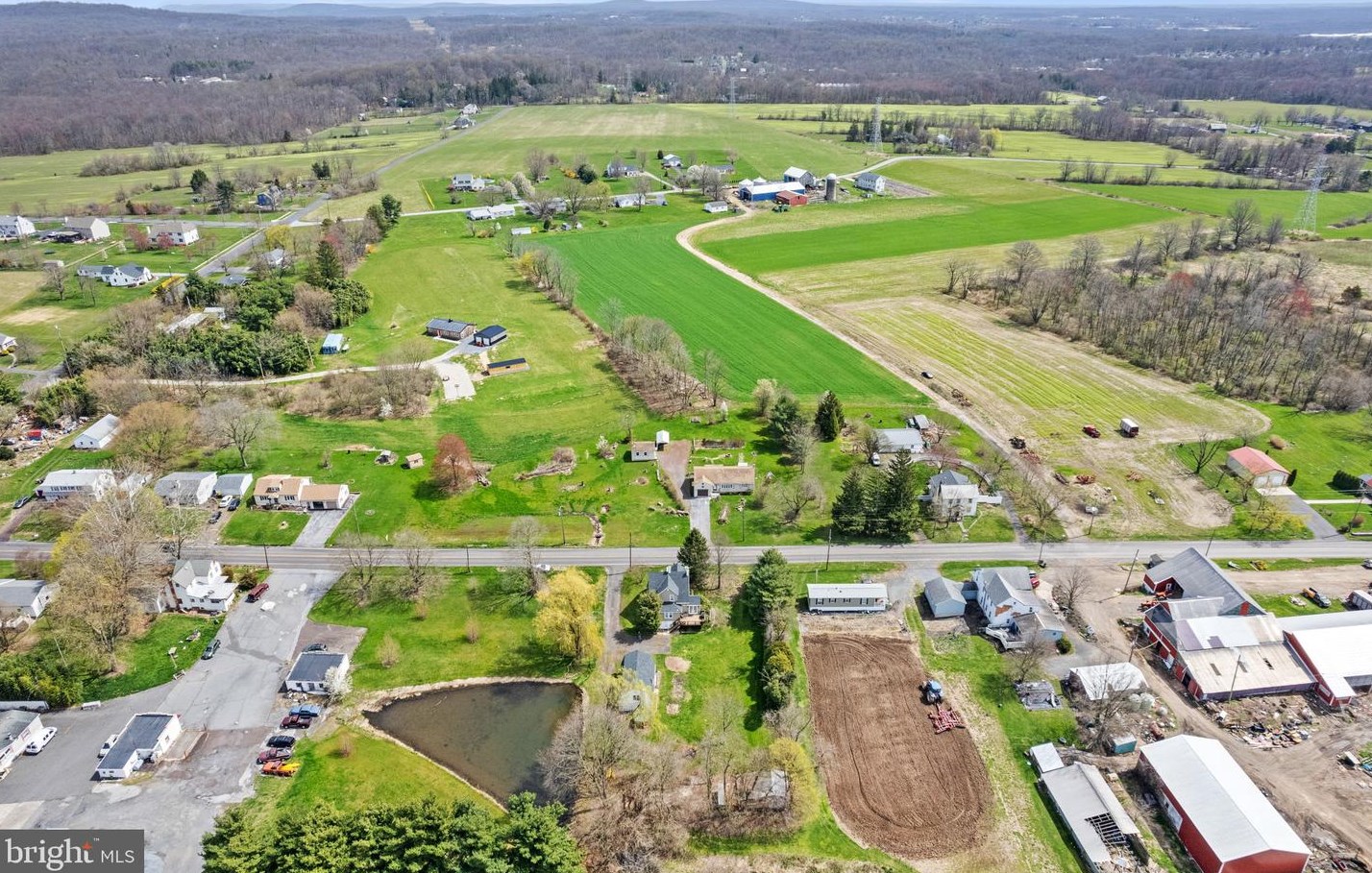 2860 Old Bethlehem Pike, Quakertown PA  18951-4025 exterior