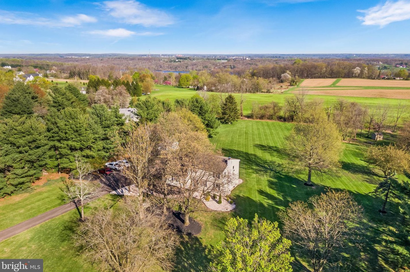 911 Upper Stump Rd, Chalfont PA  18914-1613 exterior
