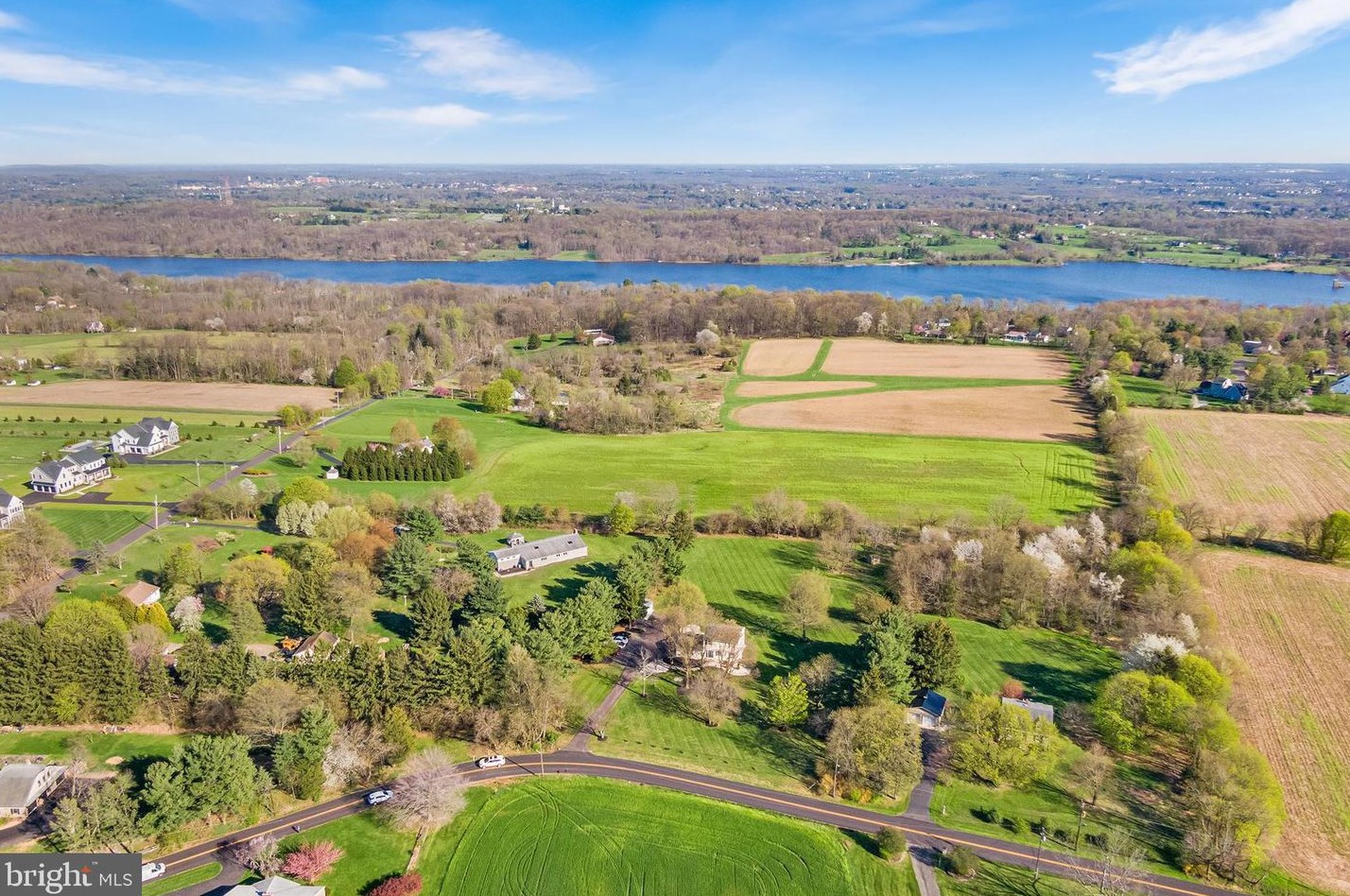 911 Upper Stump Rd, Chalfont PA  18914-1613 exterior