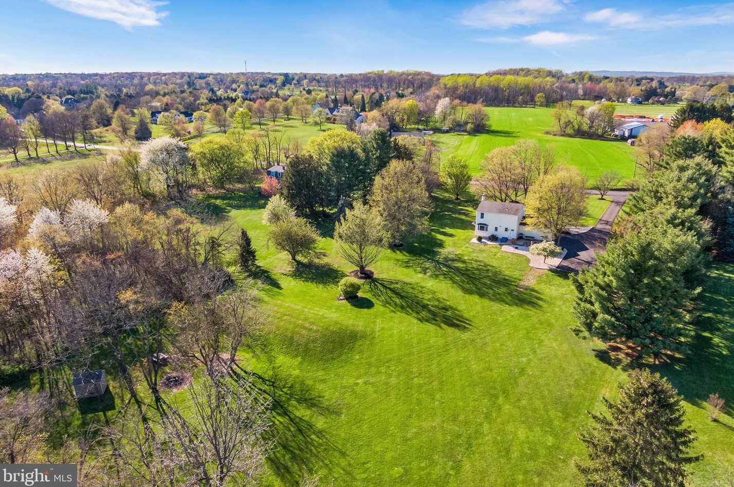 911 Upper Stump Rd, Chalfont PA  18914-1613 exterior