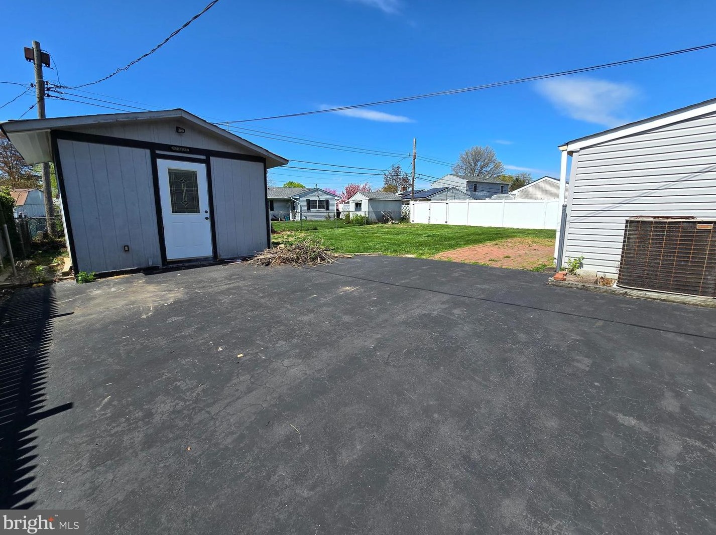 5 Copper Beech Ln, Levittown PA  19055-1629 exterior