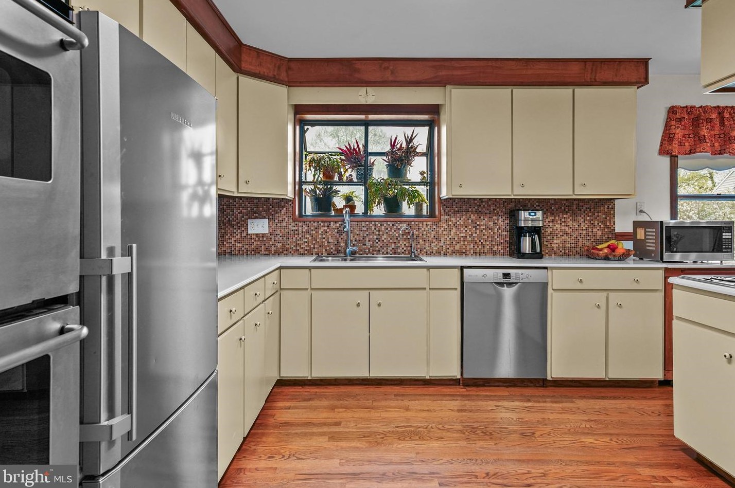 442 Norwood Ave, Upper Makefield PA 18940-2234 exterior