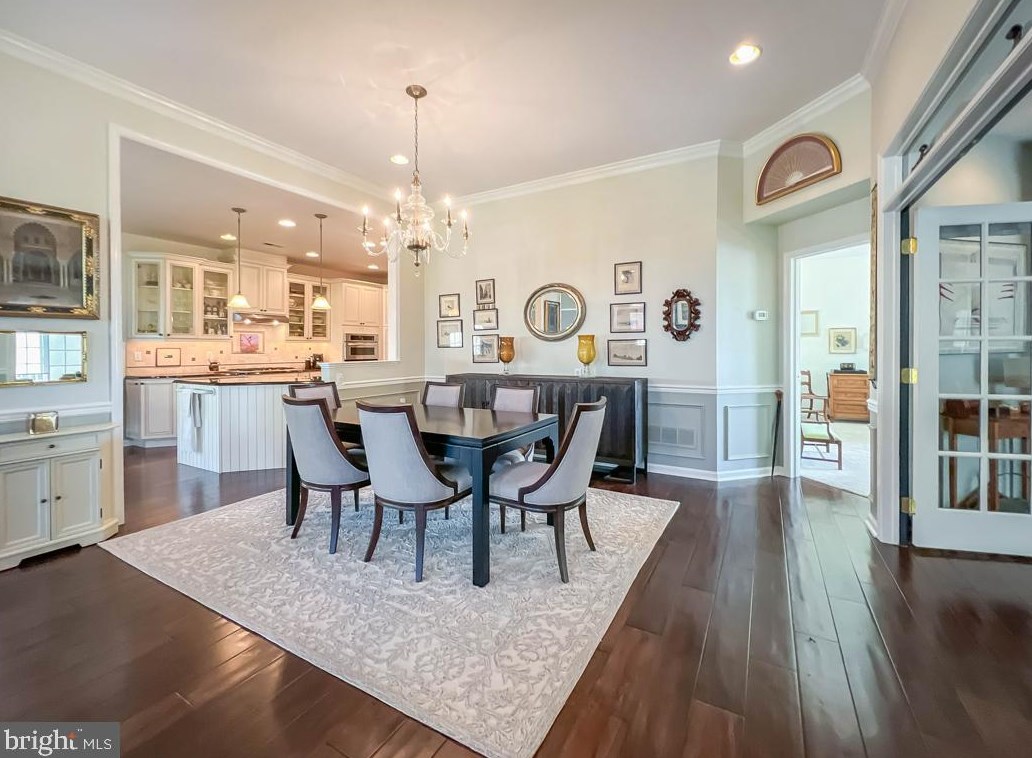 221 Willow Dr, Upper Makefield PA 18940-2458 exterior