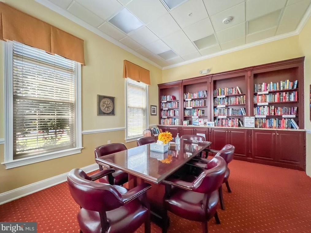 221 Willow Dr, Upper Makefield PA 18940-2458 exterior