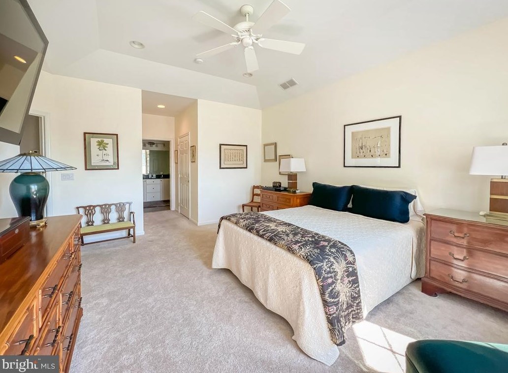 221 Willow Dr, Upper Makefield PA 18940-2458 exterior