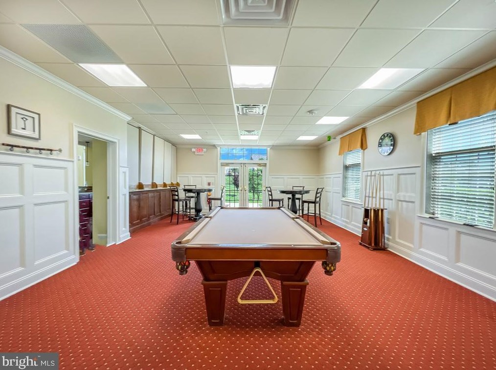 221 Willow Dr, Upper Makefield PA 18940-2458 exterior