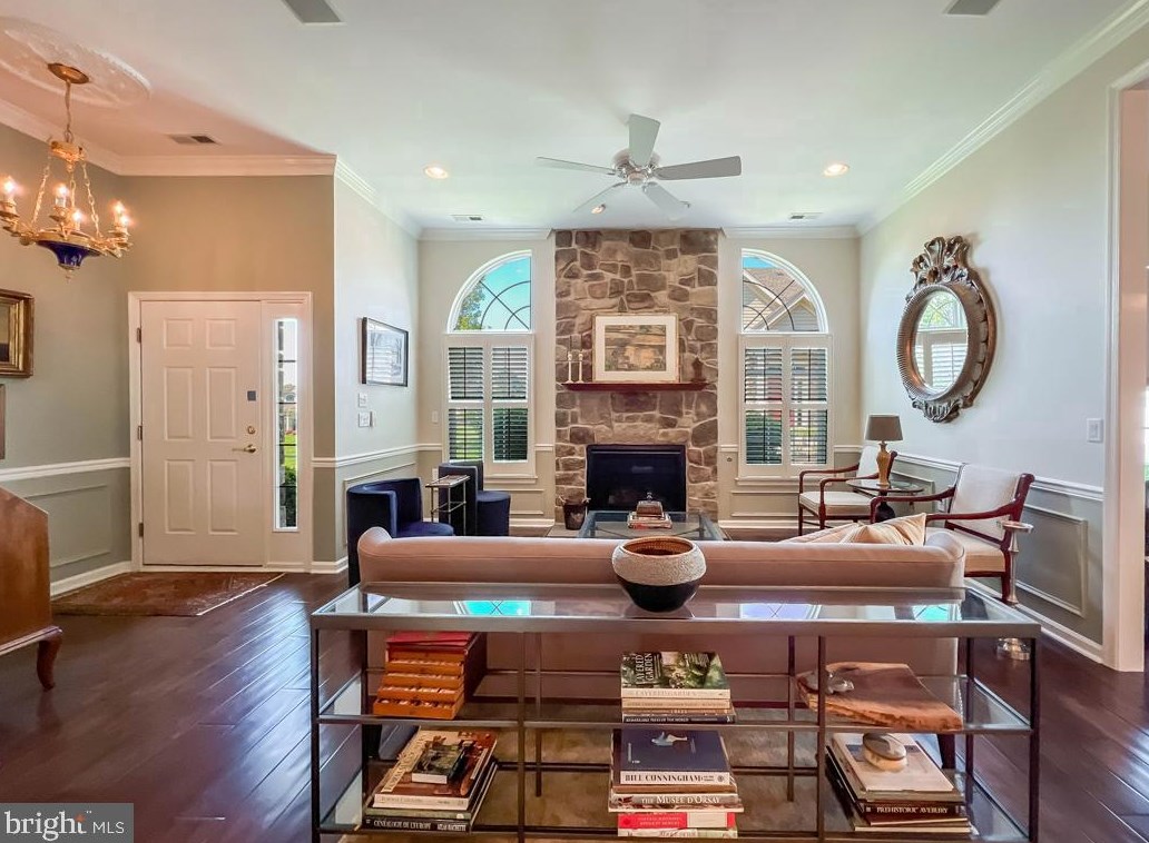 221 Willow Dr, Upper Makefield PA 18940-2458 exterior