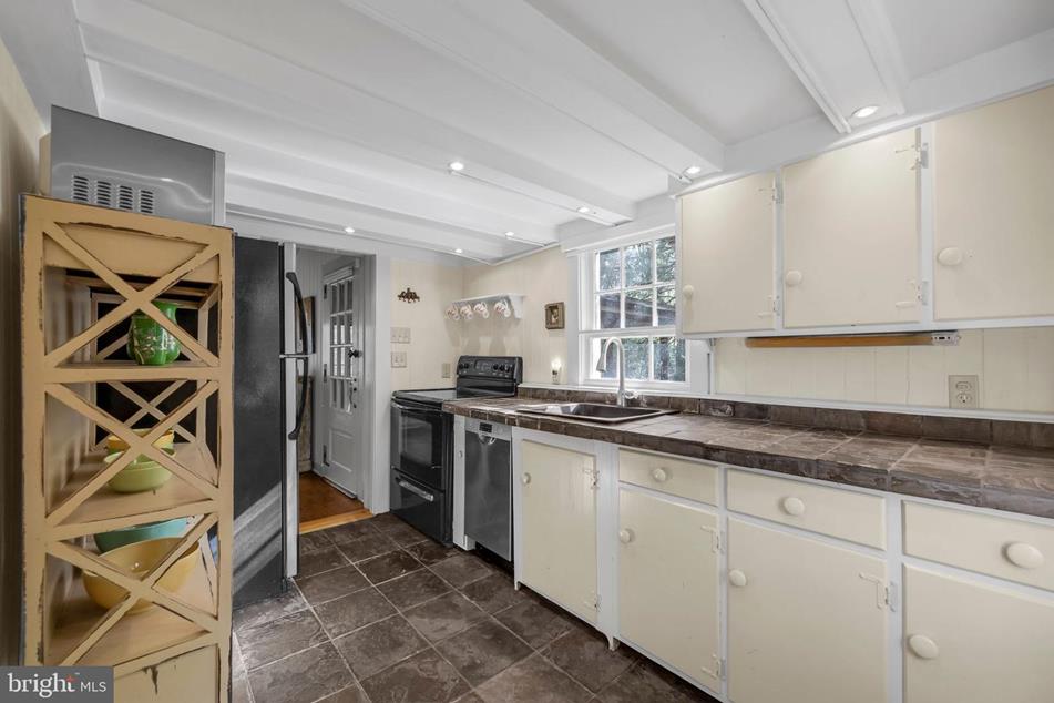 7400 Old Ferry Road, Point Pleasant, PA 18950 MLS PABU2069424