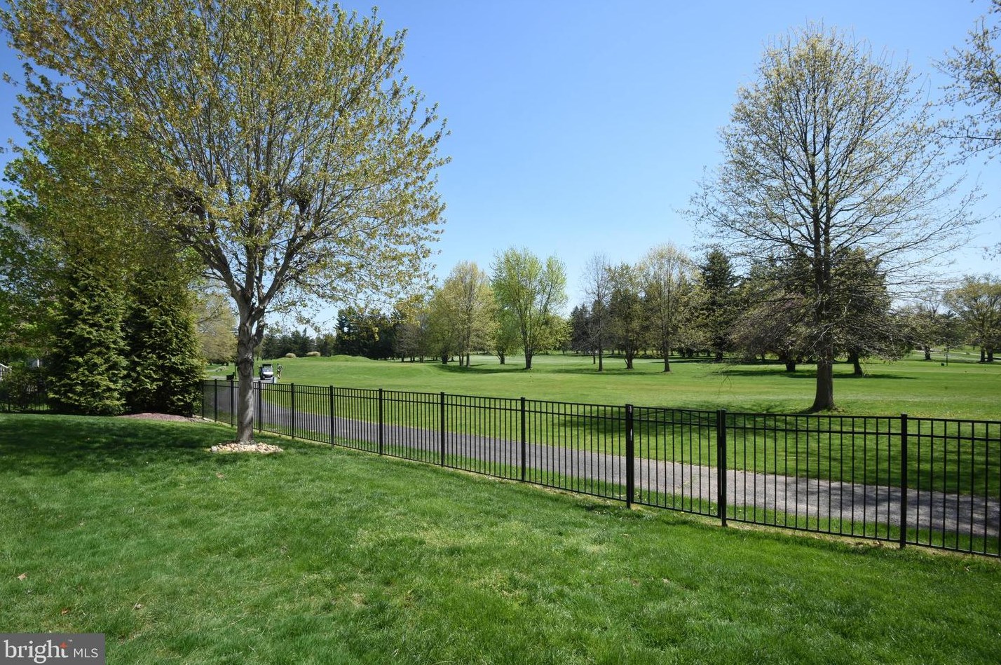 1861 Augusta Dr, Jamison PA 18929-1083 exterior