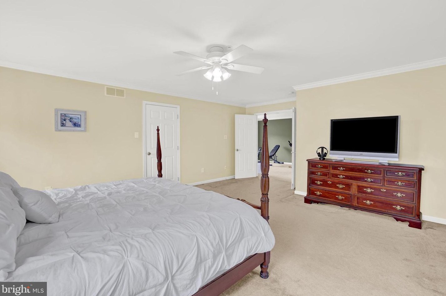 1861 Augusta Dr, Jamison PA 18929-1083 exterior