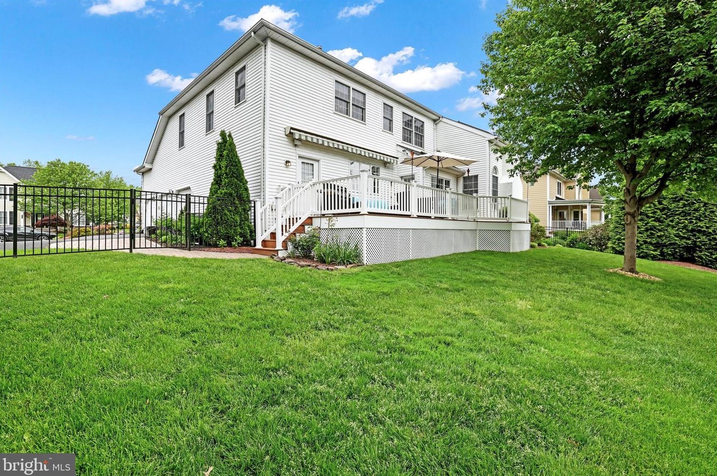 1861 Augusta Dr, Jamison PA 18929-1083 exterior