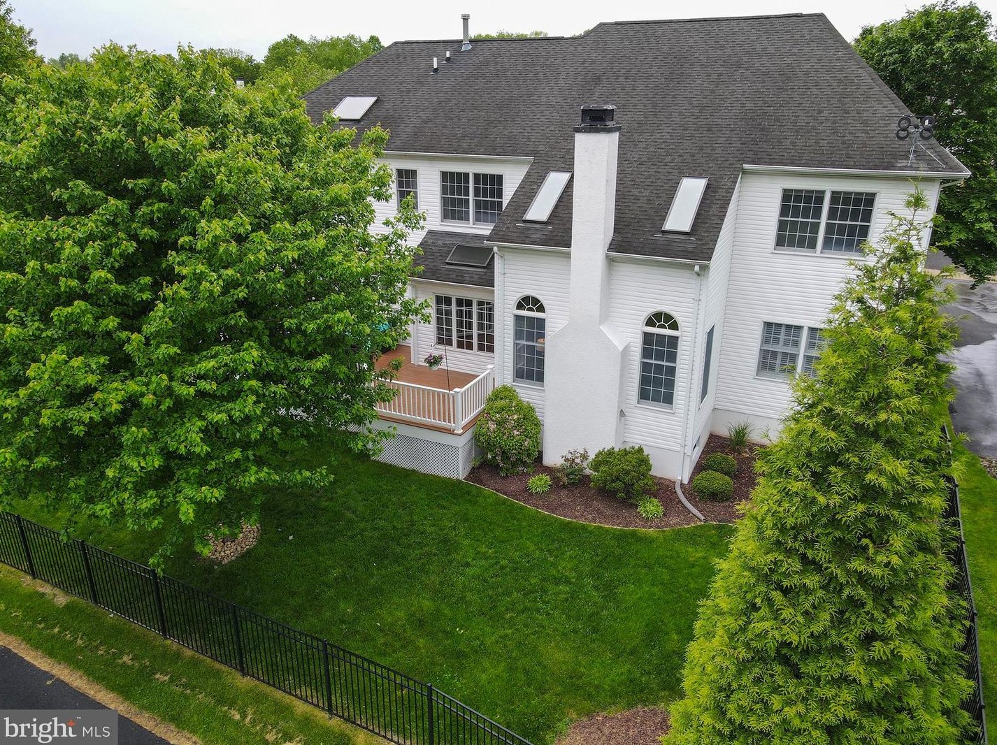 1861 Augusta Dr, Jamison PA 18929-1083 exterior