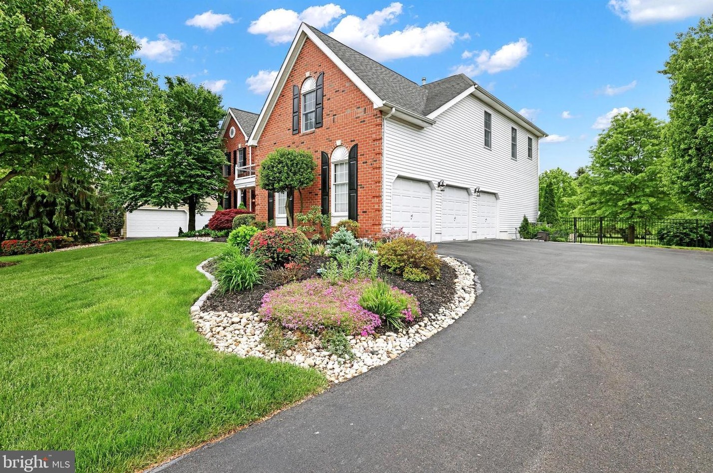 1861 Augusta Dr, Jamison PA 18929-1083 exterior