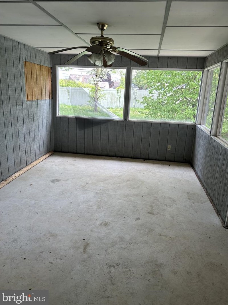 113 Stonybrook Dr, Levittown PA  19055-2207 exterior