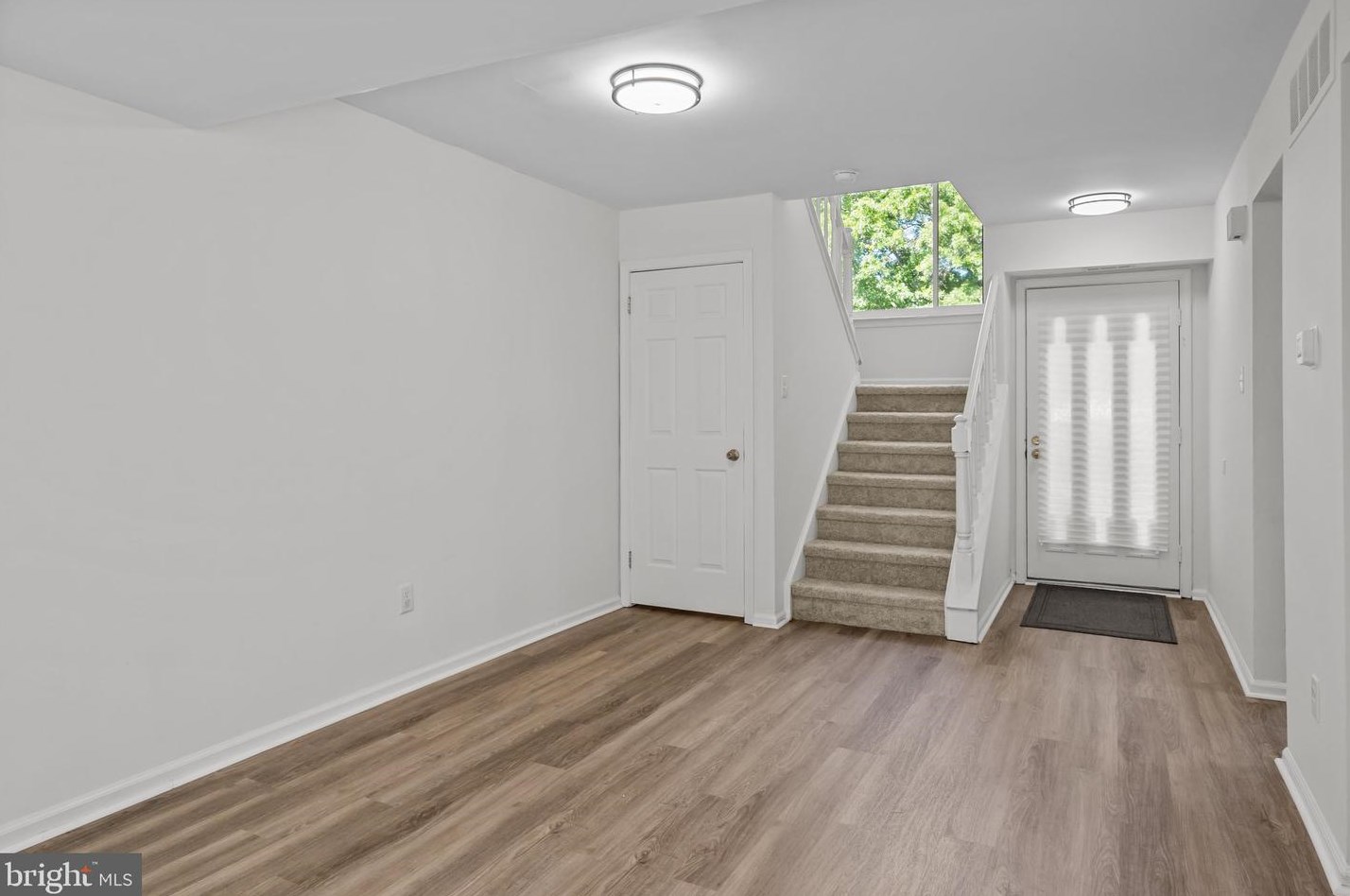 133 Windham Ct, Upper Makefield PA 18940-1750 exterior