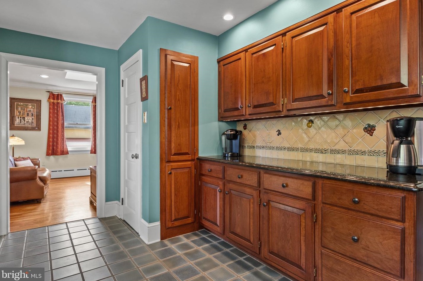 194 Chancellor St, Upper Makefield PA 18940-2108 exterior