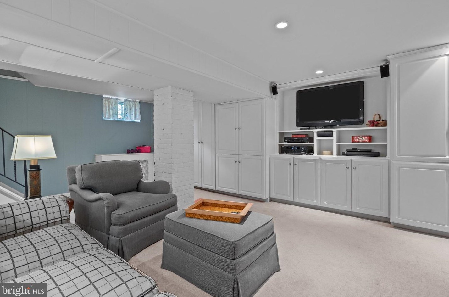 194 Chancellor St, Upper Makefield PA 18940-2108 exterior