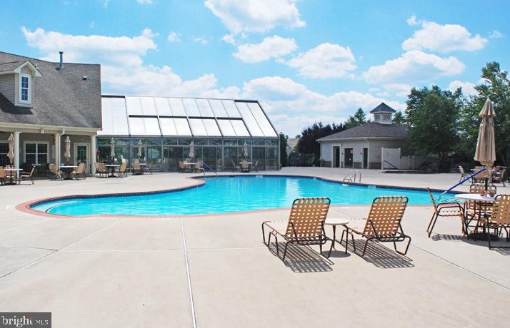 160 Shadybrook Dr, Langhorne PA 19047-8031 exterior