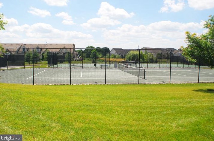 160 Shadybrook Dr, Langhorne PA 19047-8031 exterior