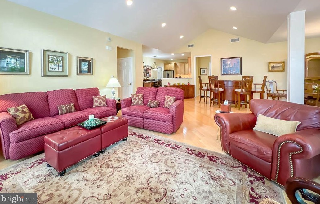 160 Shadybrook Dr, Langhorne PA 19047-8031 exterior