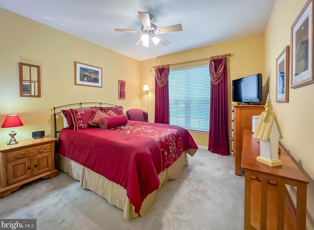 160 Shadybrook Dr, Langhorne PA 19047-8031 exterior