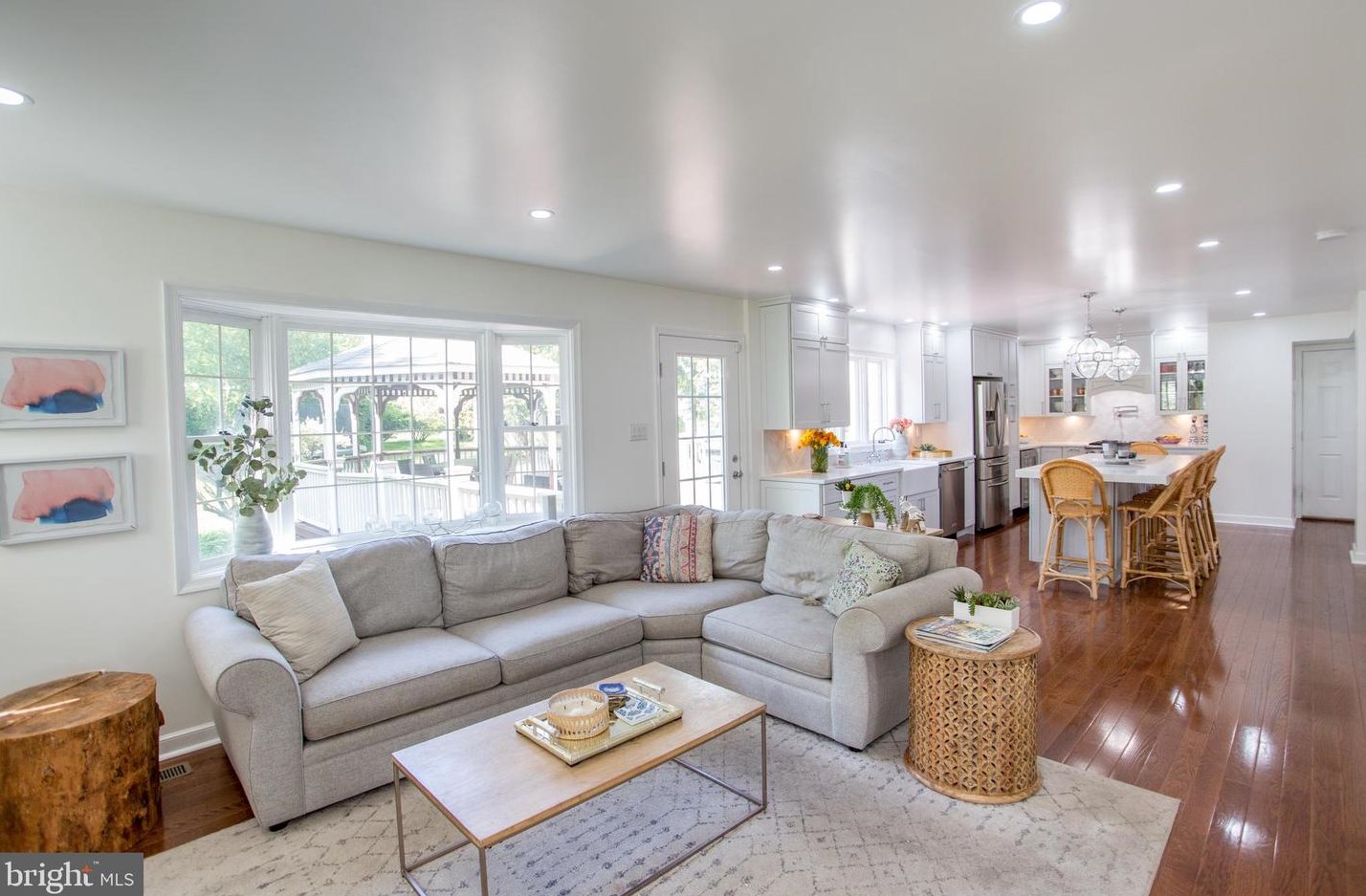 2018 Leedoms Dr, Upper Makefield PA 18940-9420 exterior