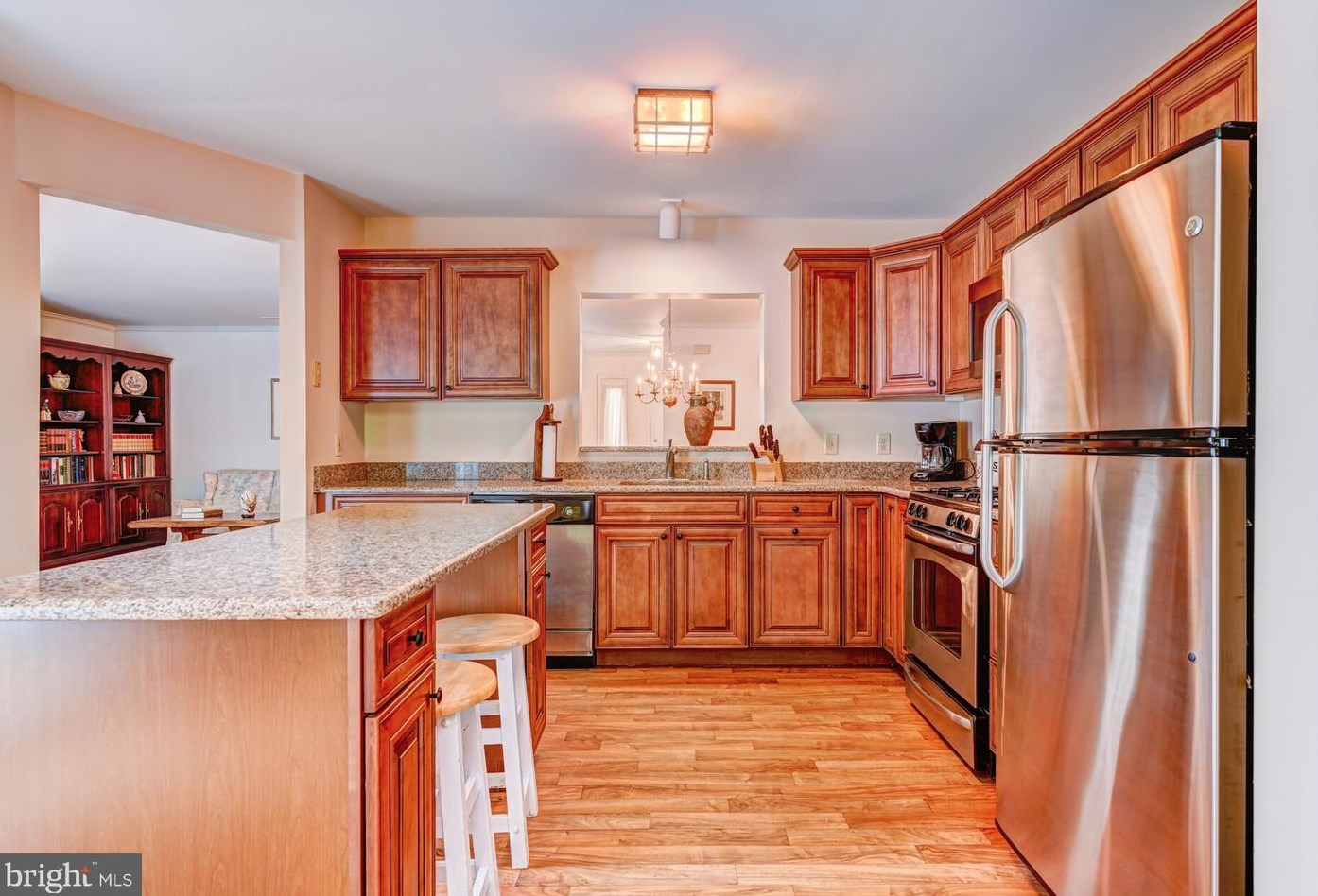 484 Cedar Holw Dr, Yardley PA 19067-6355 exterior