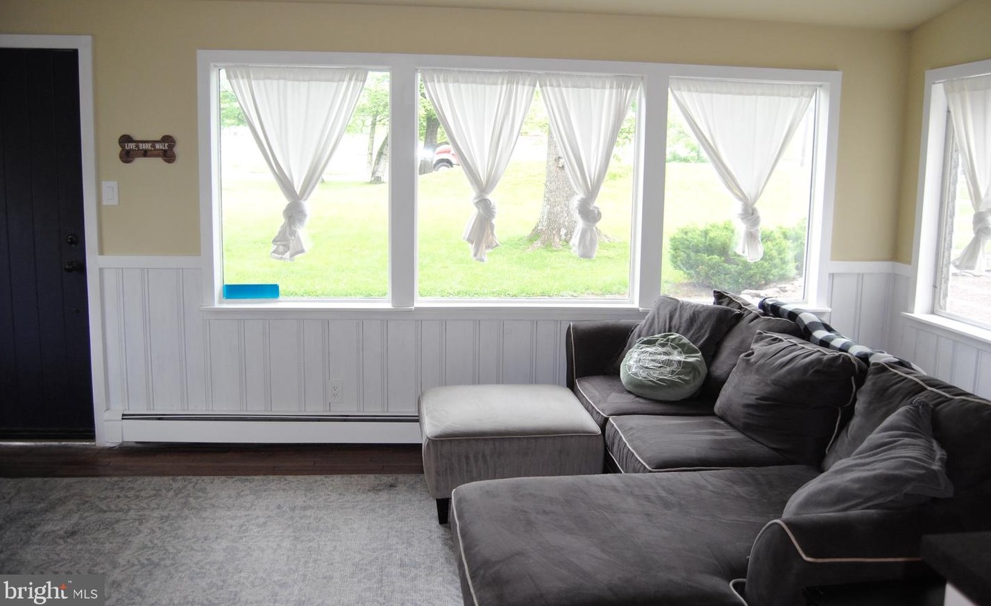 6 Neshaminy Ave, Upper Makefield PA  18940-9647 exterior